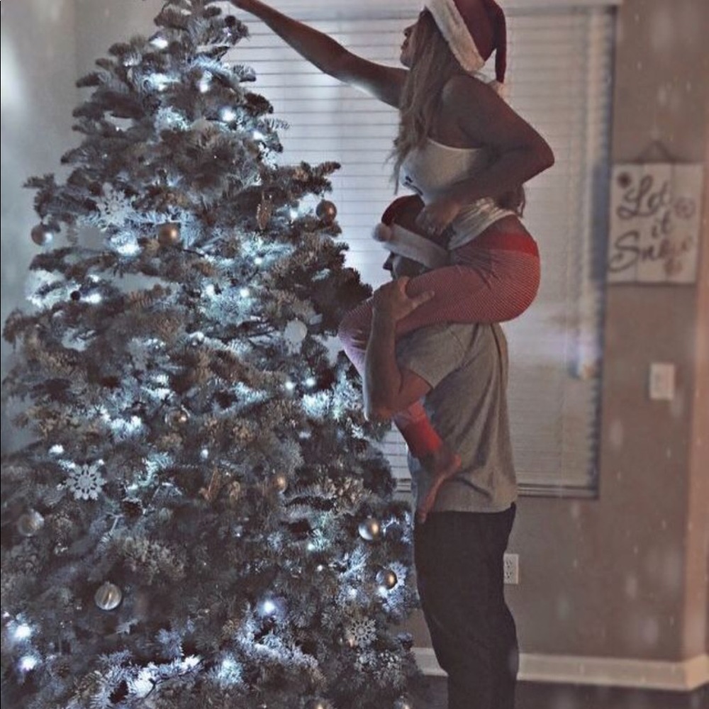 Meet your Posher, Esmeralda